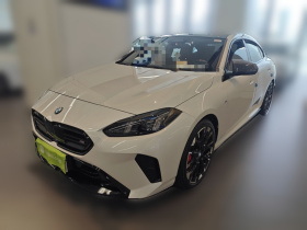 宝马M235L 2025款 M235L