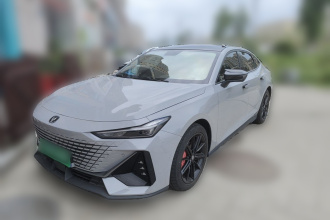 长安UNI-V 2022款 1.5T 尊贵型