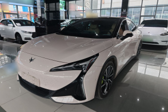 ARCFOX极狐 极狐 阿尔法S5 2024款 560MAX 185kW