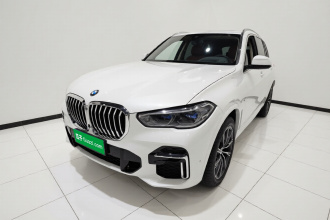 宝马X5 2022款 改款 xDrive 30Li 尊享型M运动套装