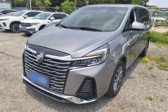 别克GL8 2022款 陆上公务舱 652T 豪华型