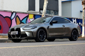 宝马M4 2023款 M4双门轿跑车 雷霆版