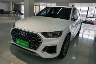 奥迪Q5L 2022款 45T 豪华动感型