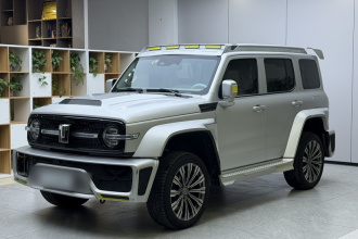 超境汽车 共创坦克300 2021款 2.0T 赛博坦克