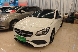 奔驰CLA 2017款 CLA 220 4MATIC 极地限量版