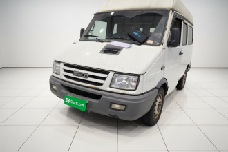 依维柯得意 2014款 2.5T-A35 NJ6484ACM47Z4