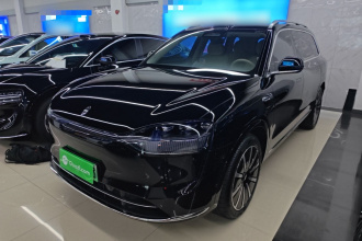 鸿蒙智行 问界M9 2025款 增程 Ultra版 52kWh 6座版 (192线激光雷达）
