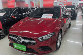 奔驰A级 2021款 A 200 L 运动轿车时尚型