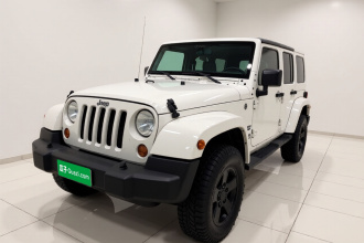 Jeep 牧马人 2016款 3.0L Sahara 75周年致敬版