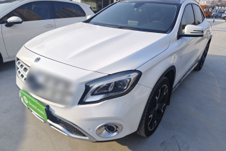 奔驰GLA 2017款 GLA 220 4MATIC 时尚型