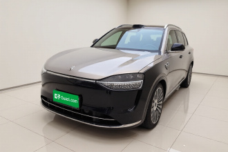 鸿蒙智行 问界M9 2025款 增程 Ultra版 52kWh 5座版 (192线激光雷达）