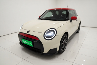 电动MINI COOPER 2024款 452km COOPER SE 赛车手