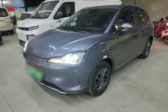 哪吒汽车 哪吒V 2022款 潮 300 Lite 三元锂