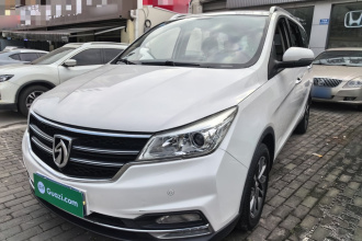 宝骏730 2019款 1.5T CVT旗舰型 7座 国VI