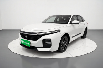 宝骏RC-5 2020款 1.5L 手动智耀精英型