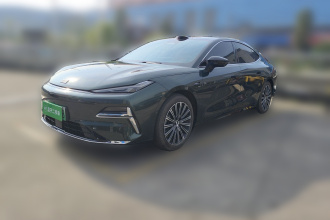 吉利银河 银河星耀8 2025款 130km EM-P 星舰版