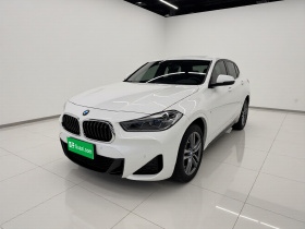 宝马X2 2022款 sDrive25i M运动套装