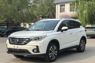 广汽传祺 传祺GS4 2017款 235T 自动两驱豪华智联版