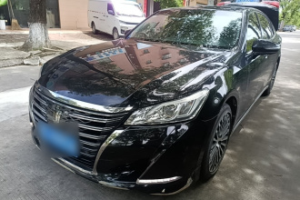 丰田 皇冠 2018款 2.0T 运动版