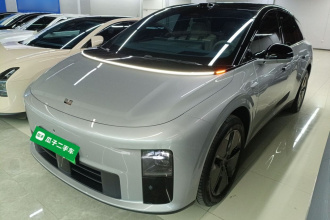 理想汽车 理想i6 2025款 两驱标准型