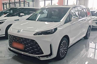 别克GL8 2025款 陆上公务舱 先享版