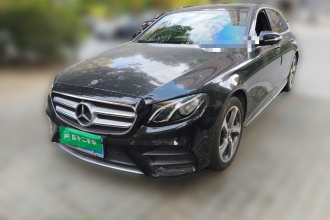 奔驰E级 2019款 E 300 L 运动豪华型
