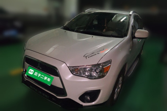 三菱 劲炫ASX 2013款 2.0L CVT两驱精英版
