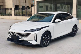 长安 逸动 2024款 1.5T GDI自动 尊贵型