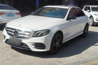 奔驰E级 2017款 E 200 运动型 4MATIC