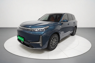 吉利银河 银河M9 2025款 210km 四驱领航版