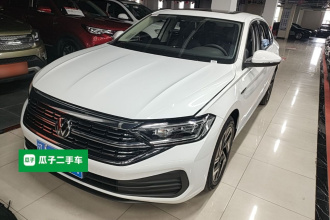 大众 速腾 2025款 300TSI DSG飞越版