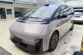 理想汽车 理想MEGA 2024款 Ultra