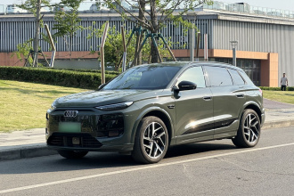 奥迪Q6L e-tron 2026款 首发领航版