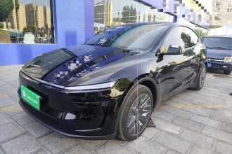 特斯拉 Model Y L 2025款 长续航全轮驱动版