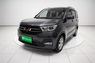 五菱汽车 五菱宏光 2021款 改款1.5L S标准型 电动助力LAR