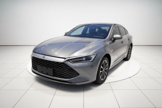 比亚迪 秦PLUS 2024款 荣耀版 DM-i 55KM领先型