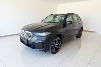 宝马X5 2026款 改款 xDrive 30Li 尊享型M运动曜夜套装