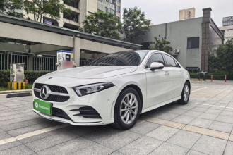 奔驰A级 2019款 A 200 L 运动轿车