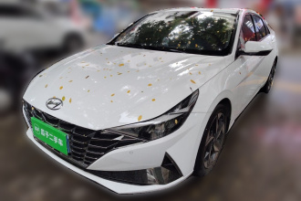 现代 伊兰特 2023款 1.5L CVT LUX尊贵版