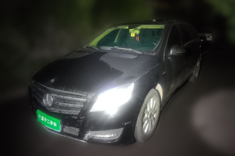 奔驰R级 2017款 R 320 4MATIC 商务型臻藏版