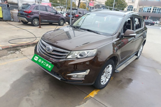 陆风X5 2016款 Plus 1.5T 手动创享版