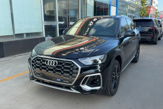 奥迪Q5L 2025款 40 TFSI 时尚动感型