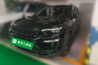 Jeep 大指挥官 2020款 2.0T 四驱夜鹰版