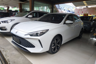 荣威i5 2023款 1.5L CVT尊荣版