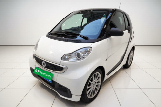 smart fortwo 2014款 1.0 MHD 硬顶新年特别版