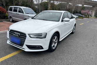奥迪A4L 2013款 35 TFSI 自动标准型