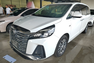 别克GL8 2023款 陆上公务舱 尊贵型