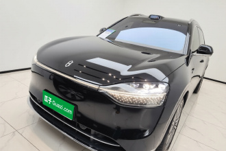 鸿蒙智行 问界M9 2024款 增程 Ultra版 52kWh 6座版