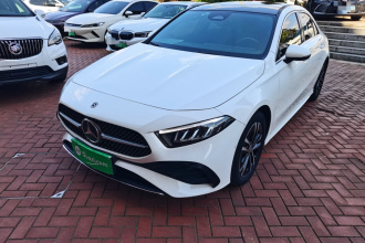奔驰A级 2023款 A 200 L 动感型
