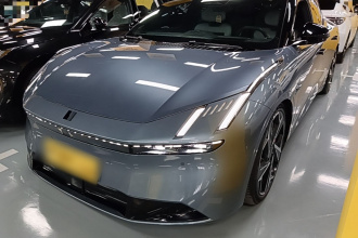 领克Z10 2024款 95kWh 702km四驱智驾Ultra